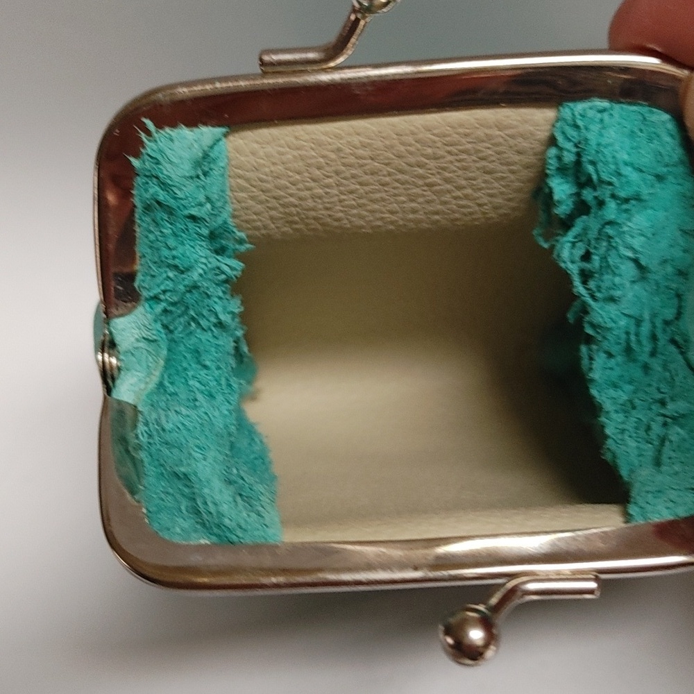 Vintage Turquoise Coin Purse with Princess Bride Yin Yang Embossed - Picture 7 of 12